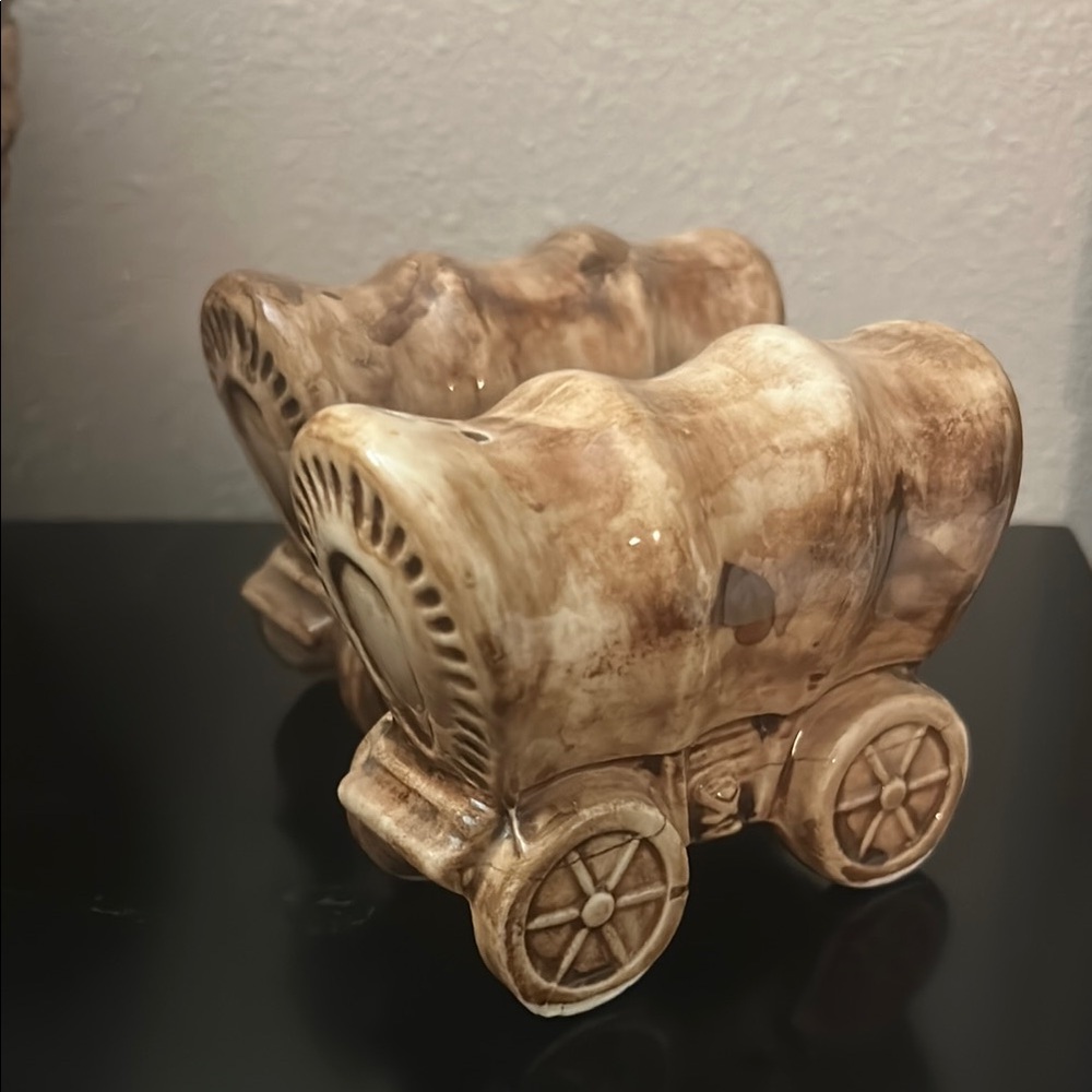Rustic Brown Ceramic Covered Wagon Salt and Pepper Shakers